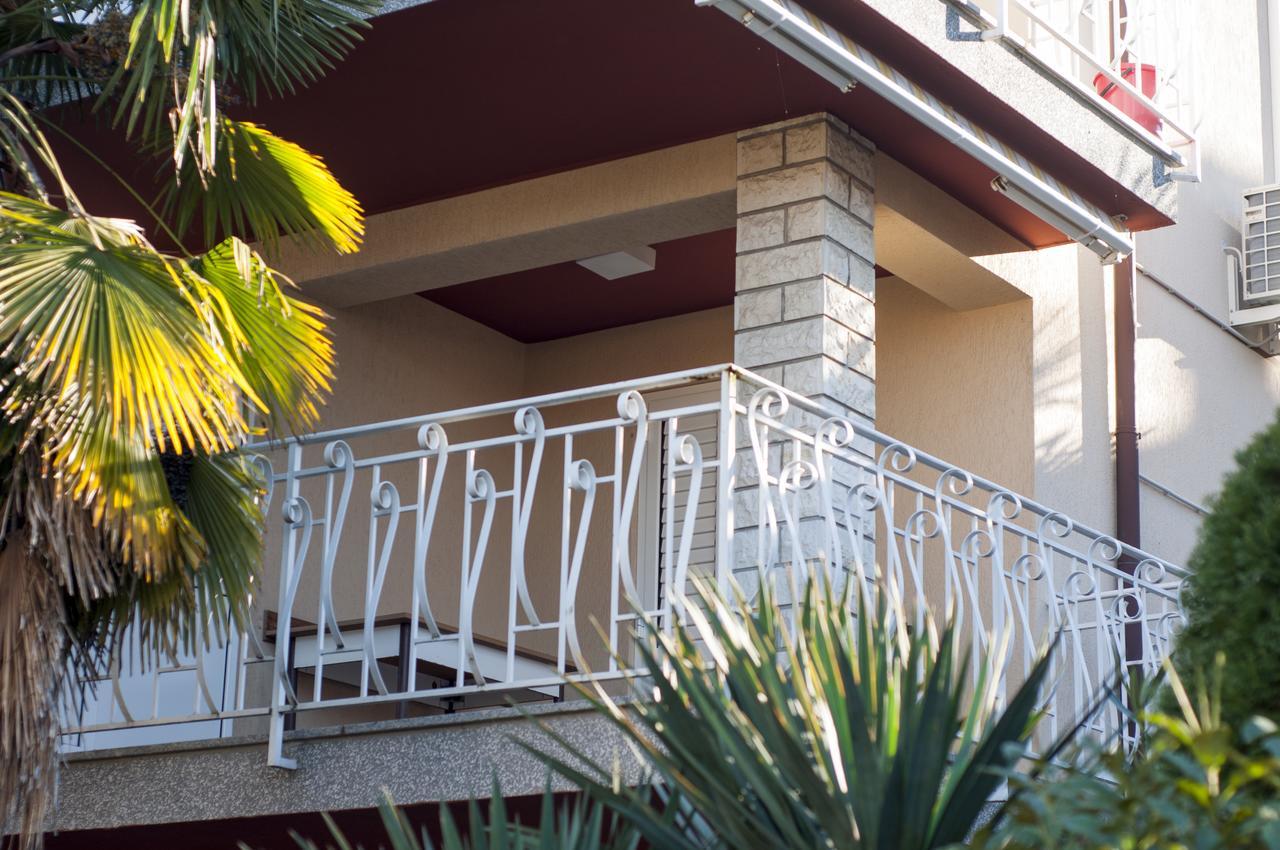 Apartments Samec Izola Exterior foto